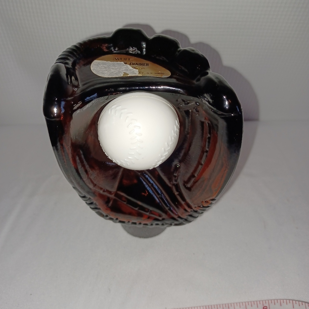 Avon Vintage Collectors Fielders Choice 70s Brown Glass Baseball Glove Decanter - Picture 6 of 6